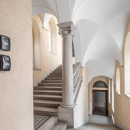 Stunning In The Hearth Of *